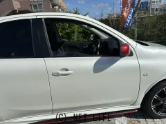 日産 マーチ