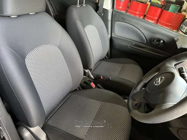 日産 マーチ