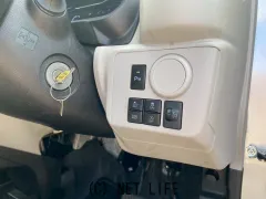 ダイハツ ミライース