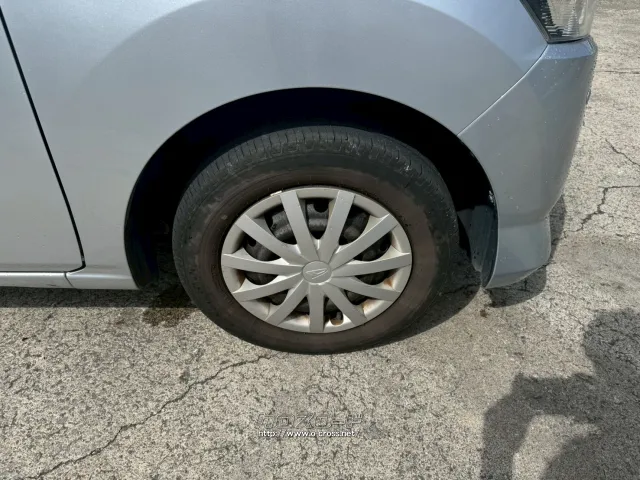 ダイハツ ミライース