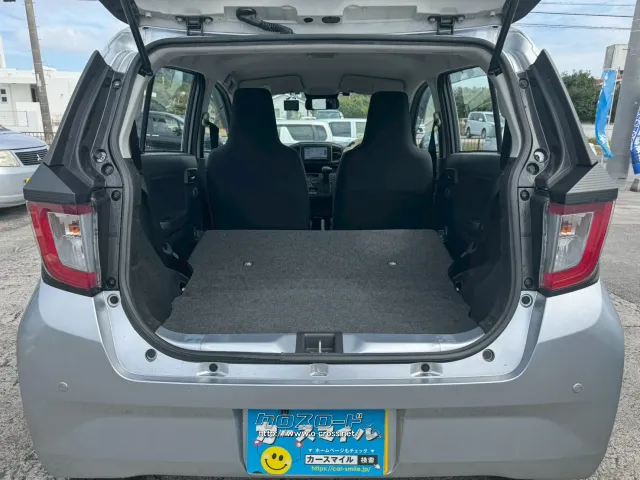 ダイハツ ミライース