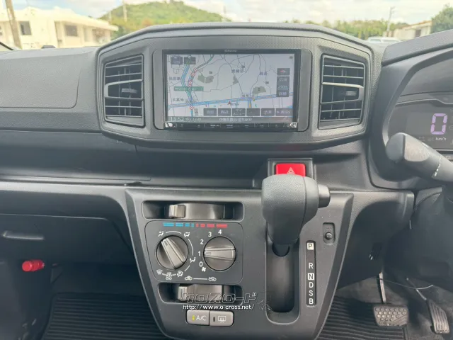 ダイハツ ミライース