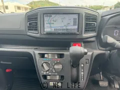 ダイハツ ミライース