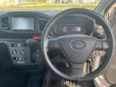 ダイハツ ミライース