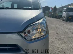 ダイハツ ミライース