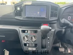 ダイハツ ミライース