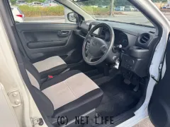ダイハツ ミライース