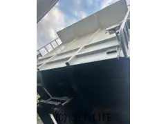 日野自動車 プロフィア