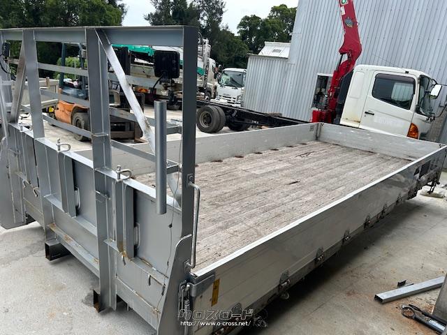 その他 アルミボディー