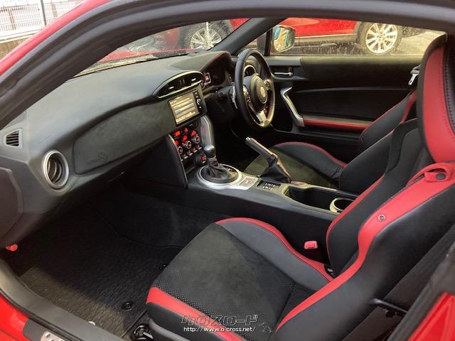 最高出力 200ps(147kW)/7000rpm最大トルク 20.9kg・m(205N・m)/6400〜6600rpm トヨタ 86