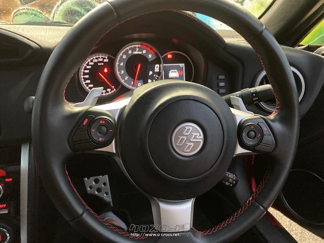 インストルメントパネルやドアトリムなどにグランリュクスを採用。 トヨタ 86