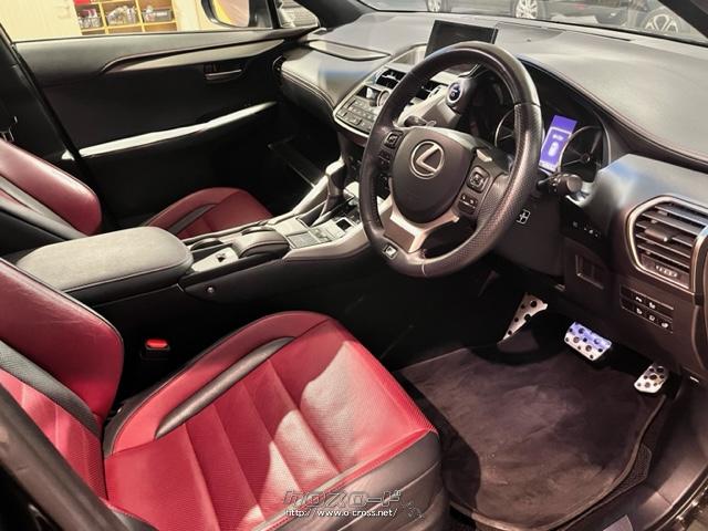 乗り降りもラクラク レクサス NX