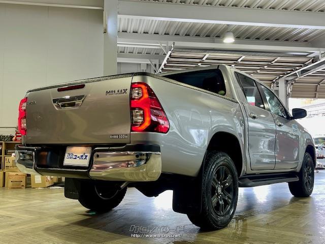 市街地や高速道路では静粛性や燃費性能に優れた2輪駆動とし、不整地や滑りやすい路面では4輪駆動に切り替えることで、快適性と走破性を両立。 トヨタ ハイラックス