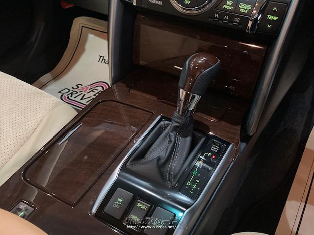 木目調で高級感があるシフト周り。 トヨタ マークX