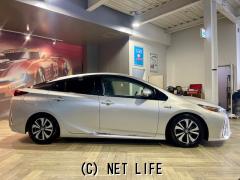 トヨタ プリウスPHV