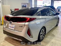 トヨタ プリウスPHV