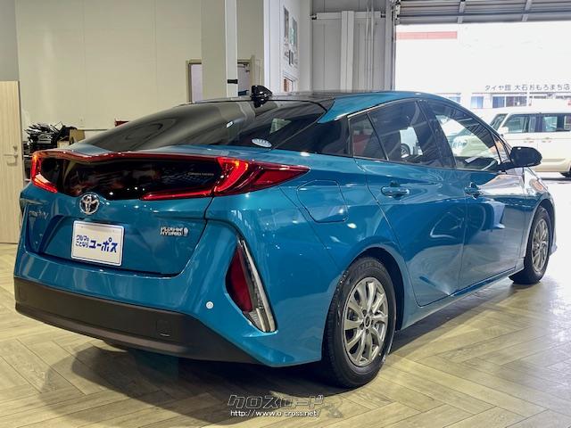 量産車では世界初となる「ソーラー充電システム」を採用 トヨタ プリウスPHV