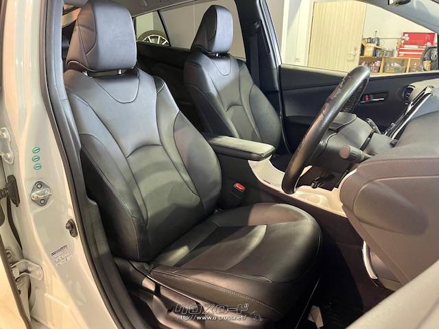 全席レザーシート トヨタ プリウス