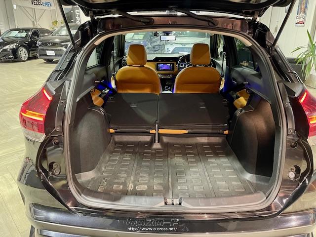 後席シートは可倒式のレバー操作で簡単に倒し、シーンに応じて荷室を広げることが出来る。 日産 キックス