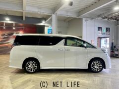 トヨタ ヴェルファイア