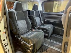 トヨタ ヴェルファイア