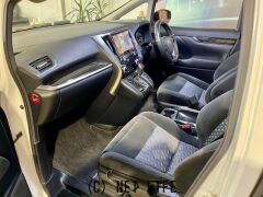 トヨタ ヴェルファイア