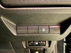 日産 ノートオーラ