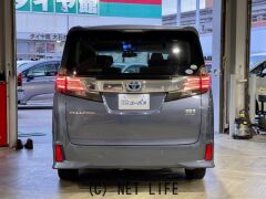 トヨタ ヴェルファイアハイブリッド