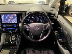 トヨタ ヴェルファイアハイブリッド