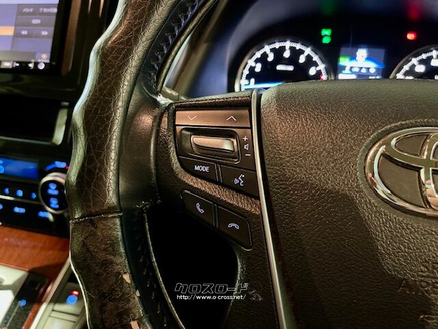 手元で楽々オーディオ操作!ステアリングスイッチ トヨタ アルファード