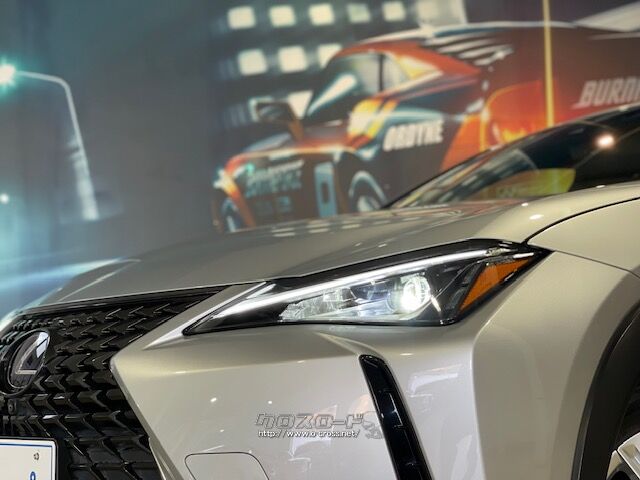 WLTCモード燃費22.8km/リットル レクサス UX