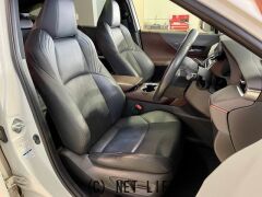 トヨタ ハリアー