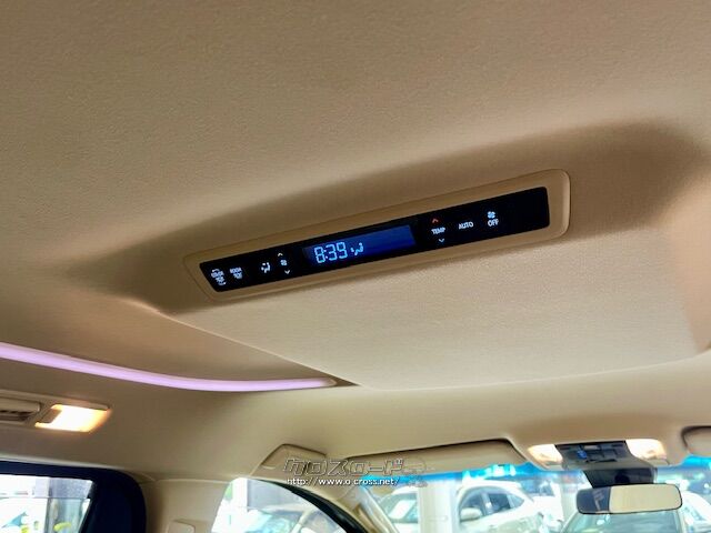 後席にもエアコン操作可能 トヨタ アルファード