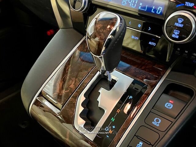 トランスミッションCVT(無段変速車) トヨタ アルファード