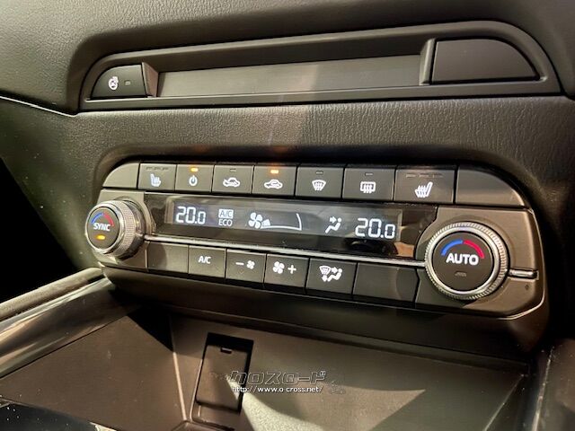 使いやすいエアコンパネル 運転席、助手席シートヒーター マツダ CX-5