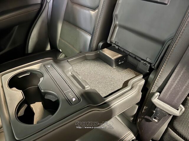 後部座席シートヒーター USB マツダ CX-5