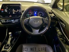 トヨタ C-HR
