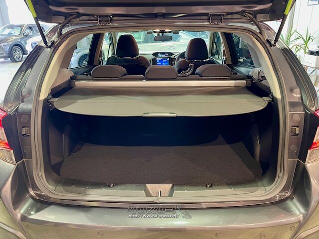 日常的な買い物なら必要十分なラゲッジスペースです。 スバル XV