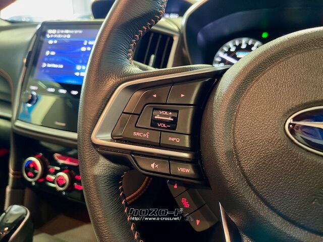 ハンドルを握ったままオーディオ操作が可能です。 スバル XV