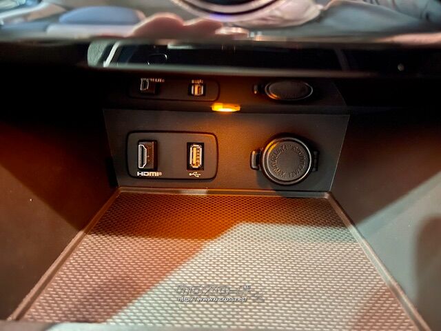 HDMI USB シガーソケット スバル XV