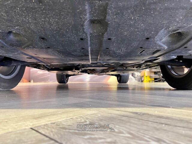 「お問合せはユーポス新都心店まで/098-860-8880お待ちしております」 スバル XV