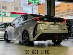 トヨタ プリウスPHV