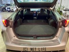 トヨタ プリウスPHV