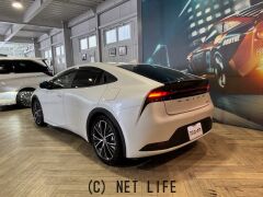 トヨタ プリウス