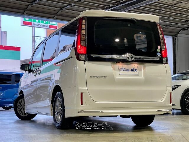 全長×全幅×全高4695×1695×1825mm トヨタ エスクァイア