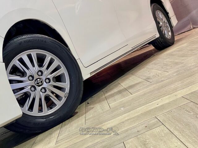 タイヤサイズ(前)195/65R15タイヤサイズ(後)195/65R15 トヨタ エスクァイア