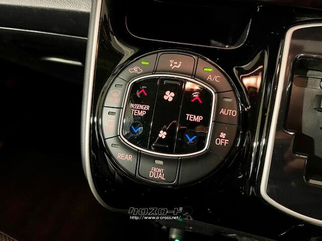 簡単操作のオートエアコン トヨタ エスクァイア
