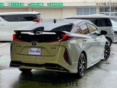 トヨタ プリウスPHV