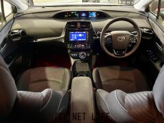 トヨタ プリウスPHV