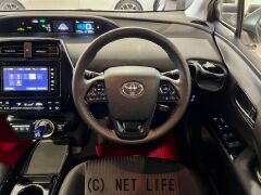 トヨタ プリウスPHV